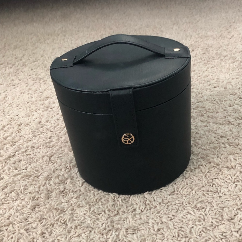 Makeup Organizer - image 1